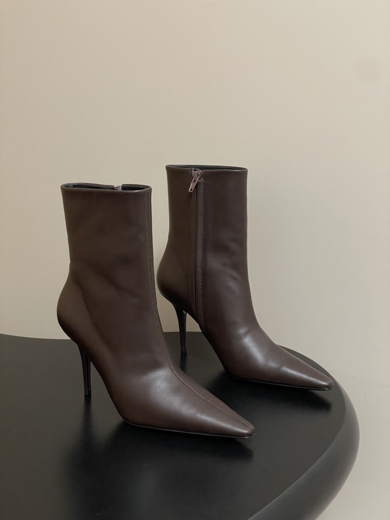 Y51 boots